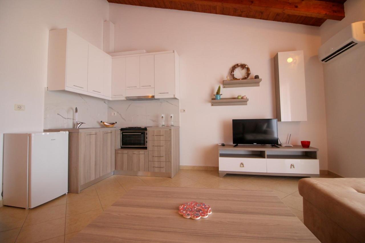 Atlantis Apartments Sarandë 外观 照片