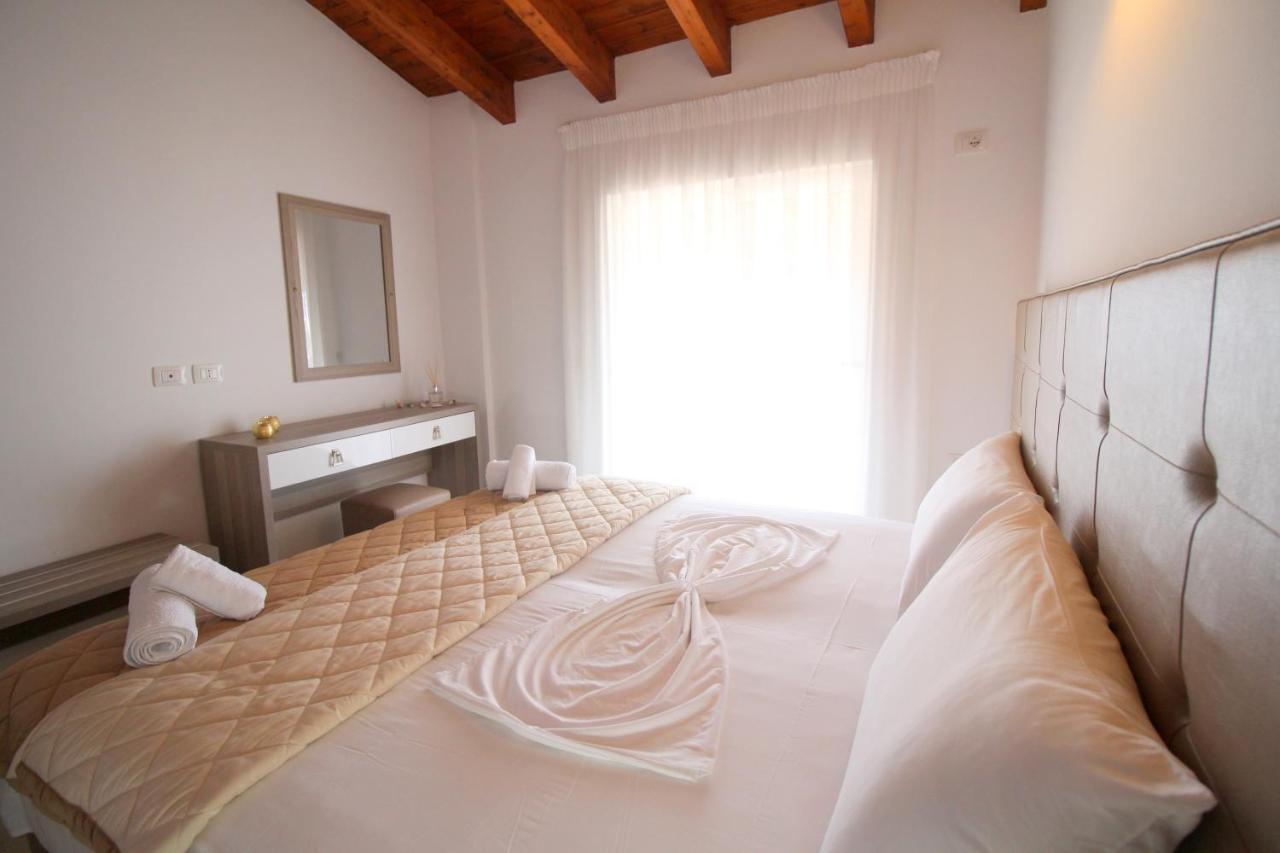 Atlantis Apartments Sarandë 外观 照片