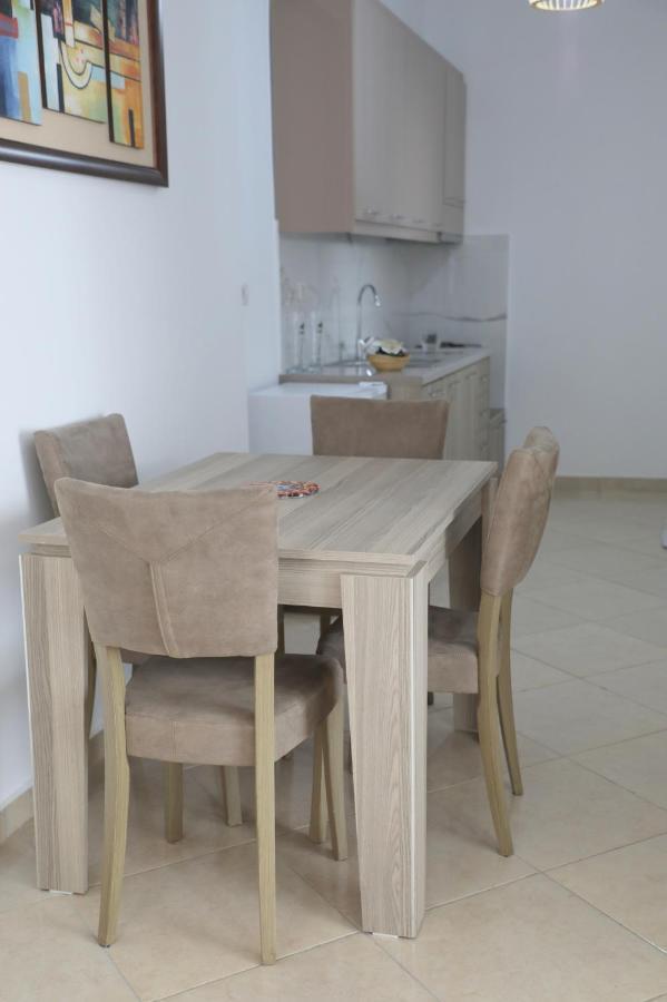 Atlantis Apartments Sarandë 外观 照片