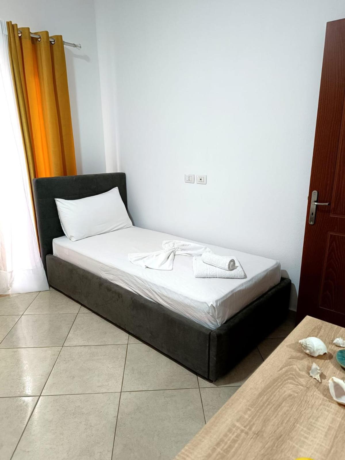 Atlantis Apartments Sarandë 外观 照片